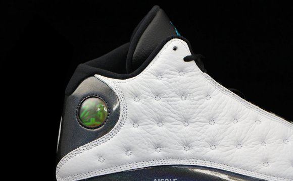 Air-jordan-13-x-hologram-3