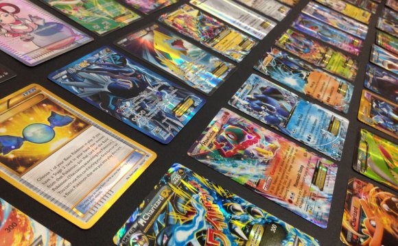 Pokemon TCG : 100 CARD LOT