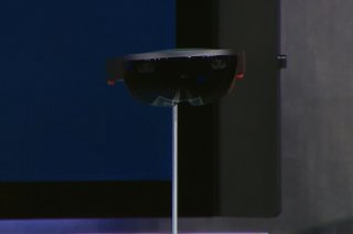 microsoft windows 10 hololens 2